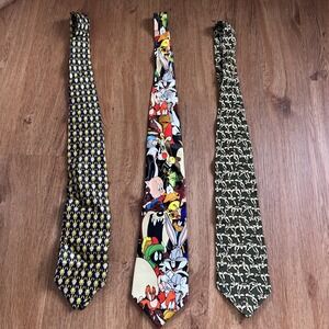 Vintage Looney Tunes Neckties Tweety, Taz and Pepe. Lot Of 3 Character Ties